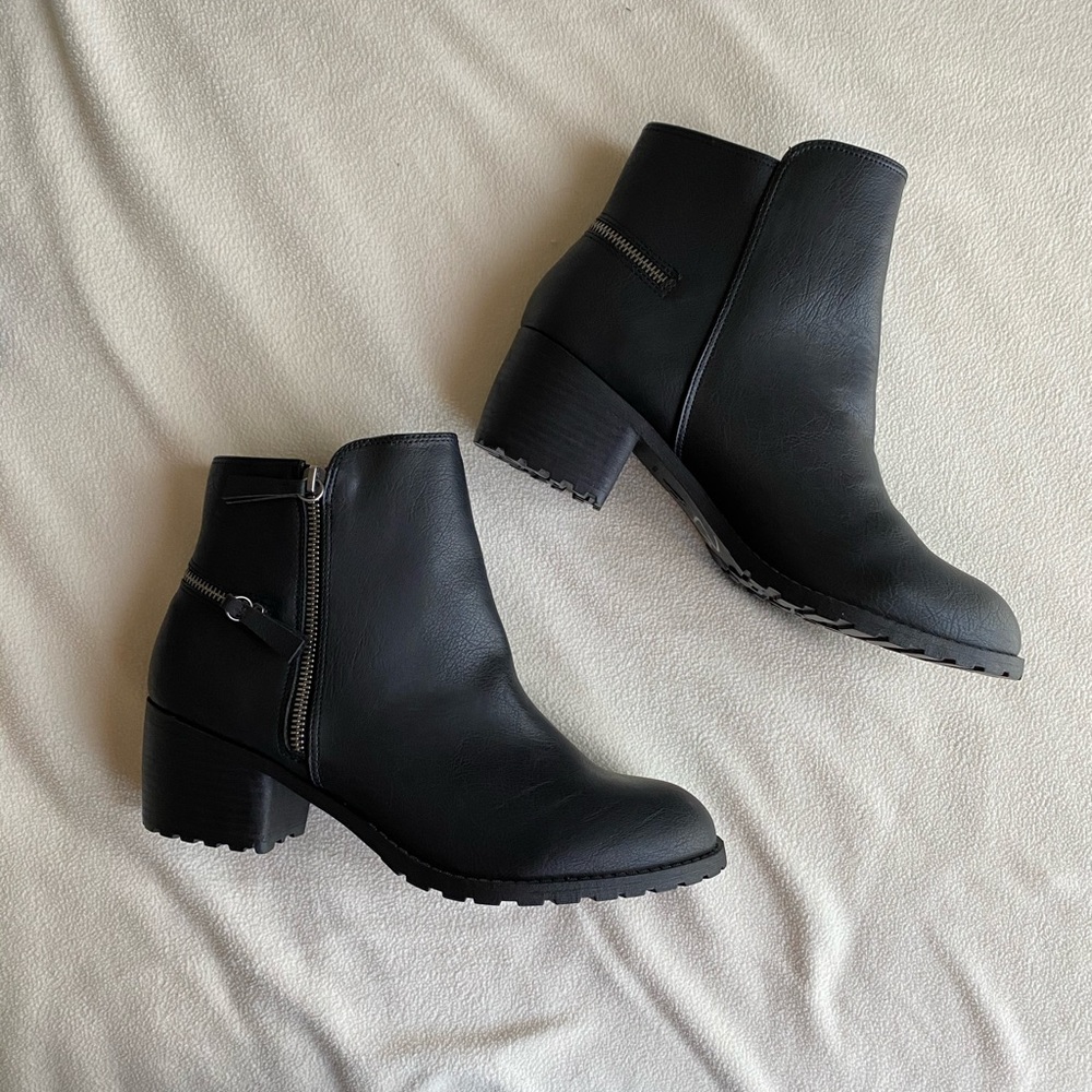 Black Booties with Zipper